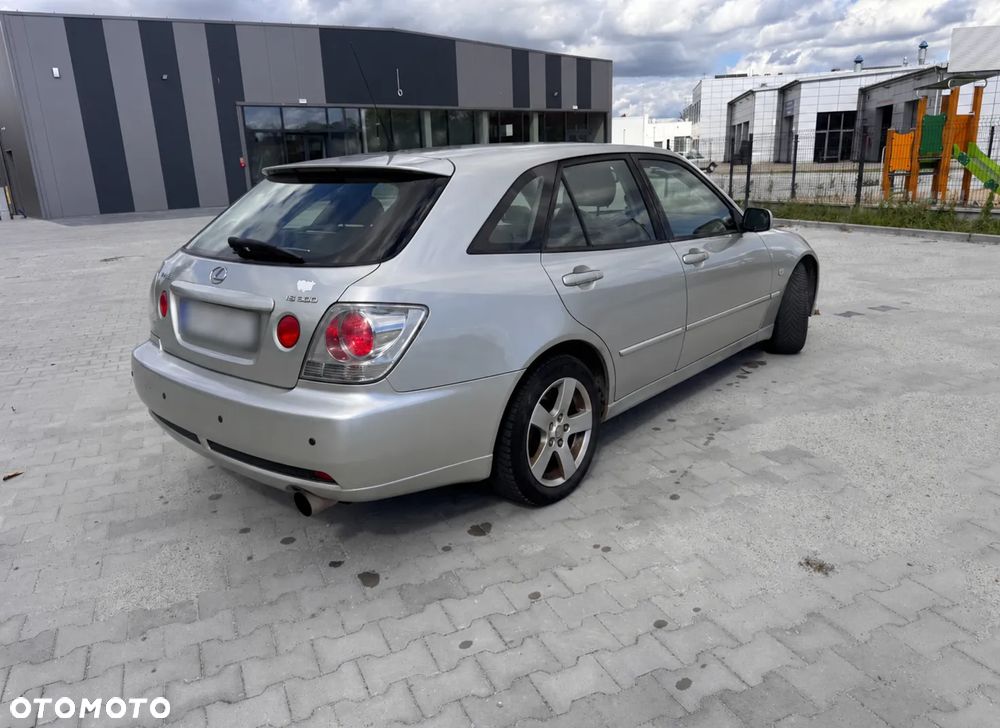 Lexus IS 300 Prestige - 5