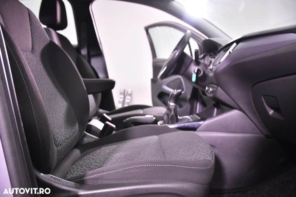 Opel Crossland - 11