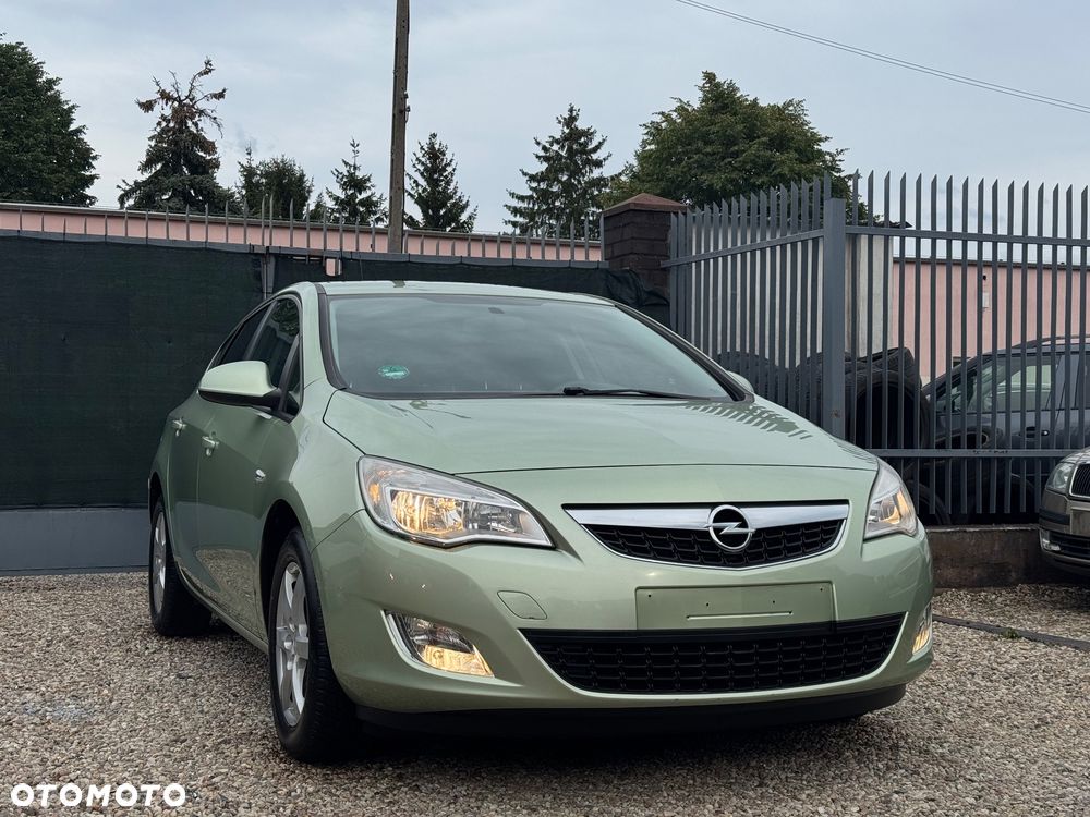 Opel Astra 1.4 Turbo 150 Jahre