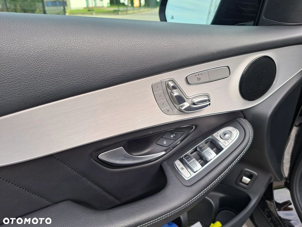 Mercedes-Benz GLC 300 4-Matic - 22