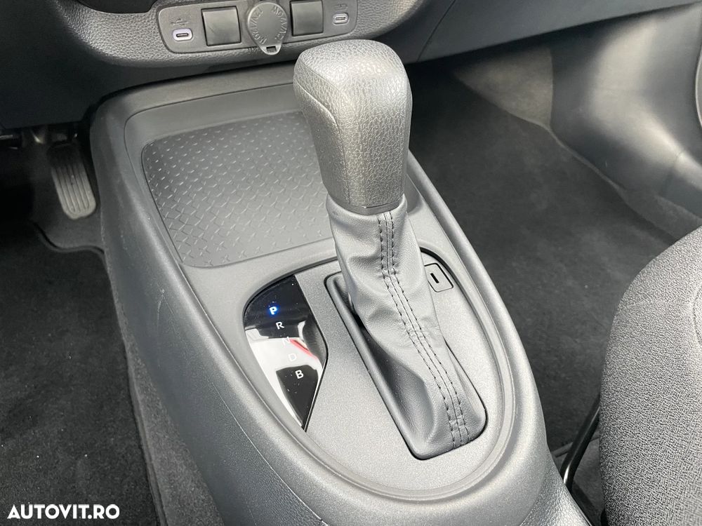 Toyota Aygo X 1.5l HEV 116CP Active - 10