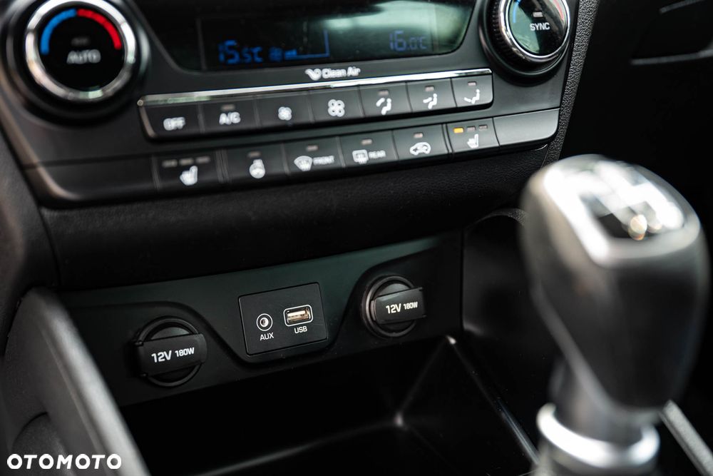 Hyundai Tucson 1.6 GDI BlueDrive Comfort 2WD - 16