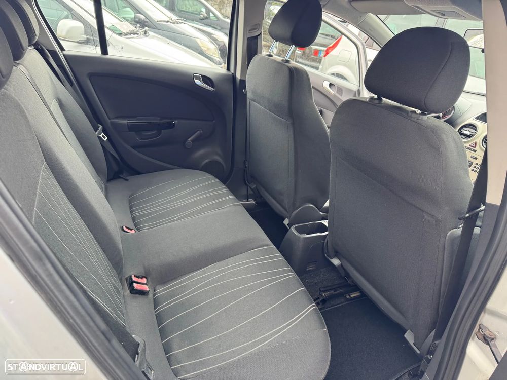 Opel Corsa 1.3 CDTI Enjoy EcoFLEX - 10