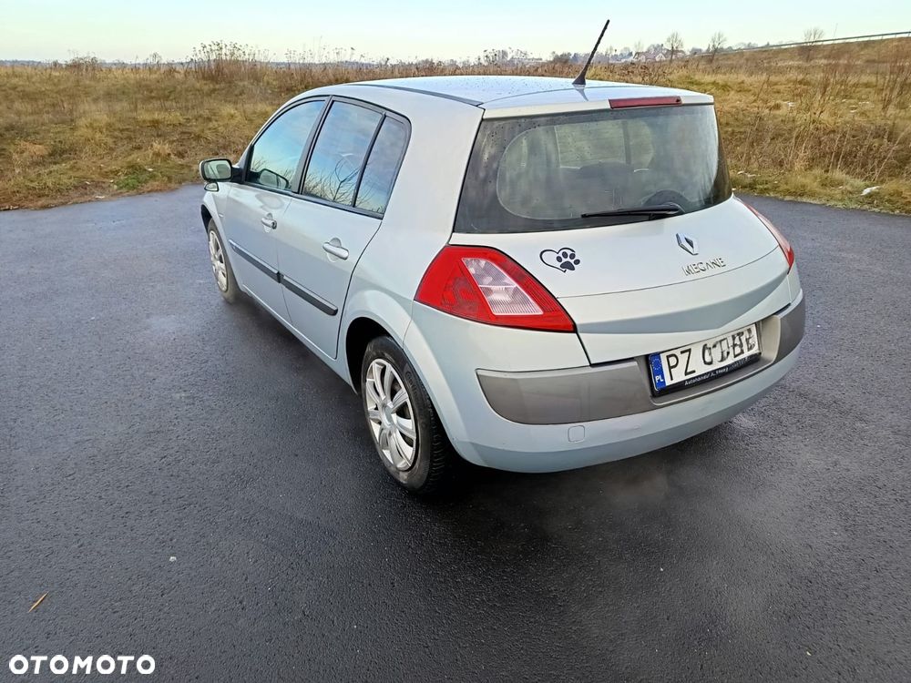 Renault Megane 1.4 Confort Privilege - 3