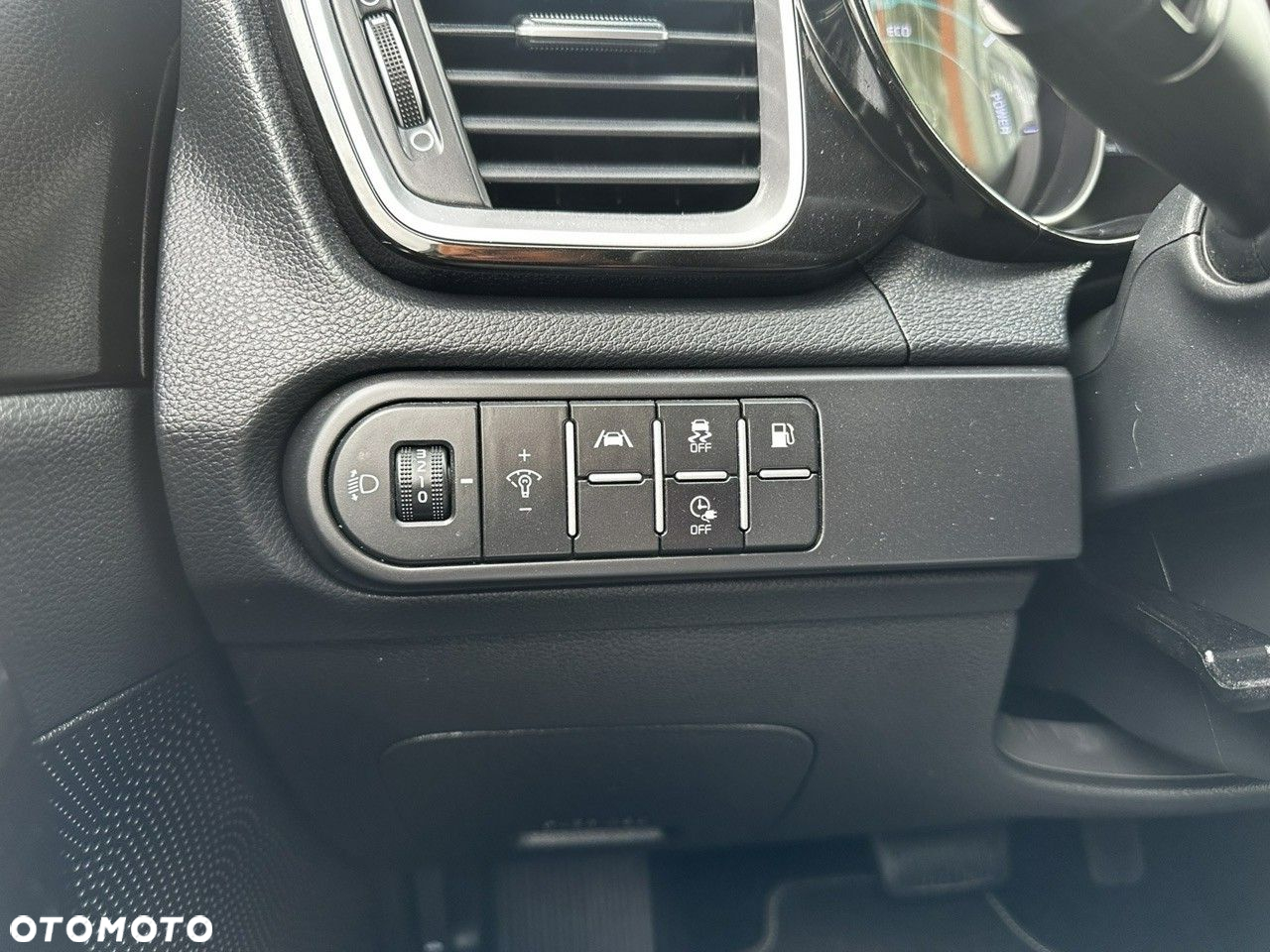 Kia Ceed 1.6 GDI PHEV L Business Line DCT - 29