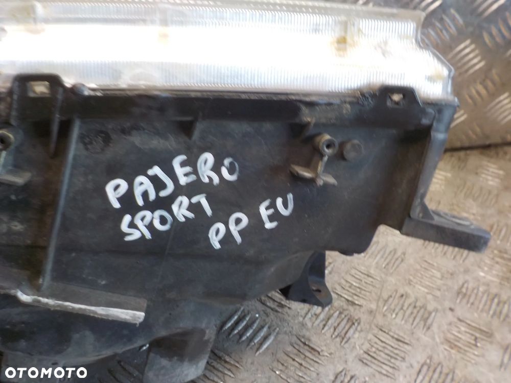 MITUBISHI PAJERO SPORT LAMPA PRAWA PRZÓD EUROPA - 3