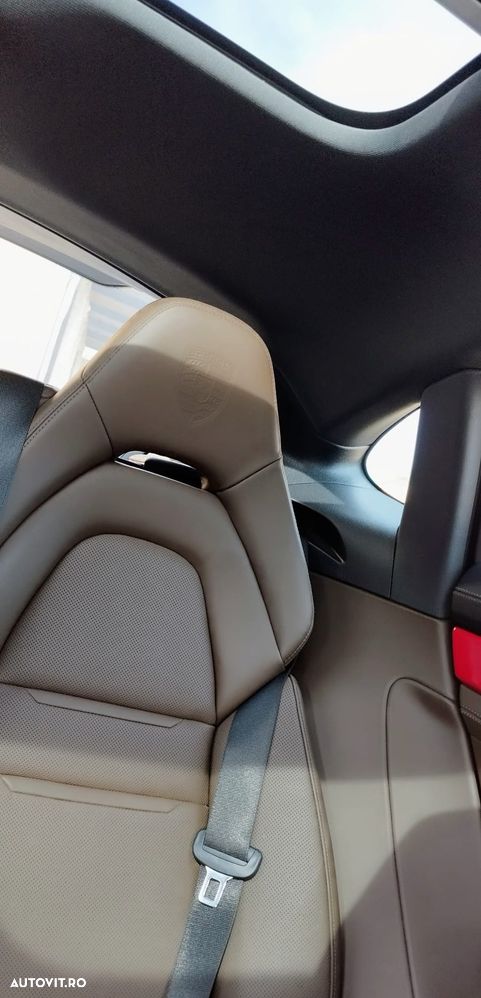 Porsche Panamera - 16