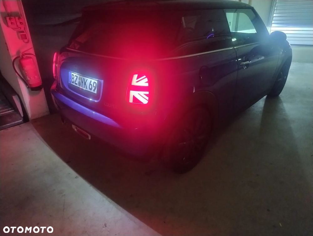 MINI Cooper Standard - 8