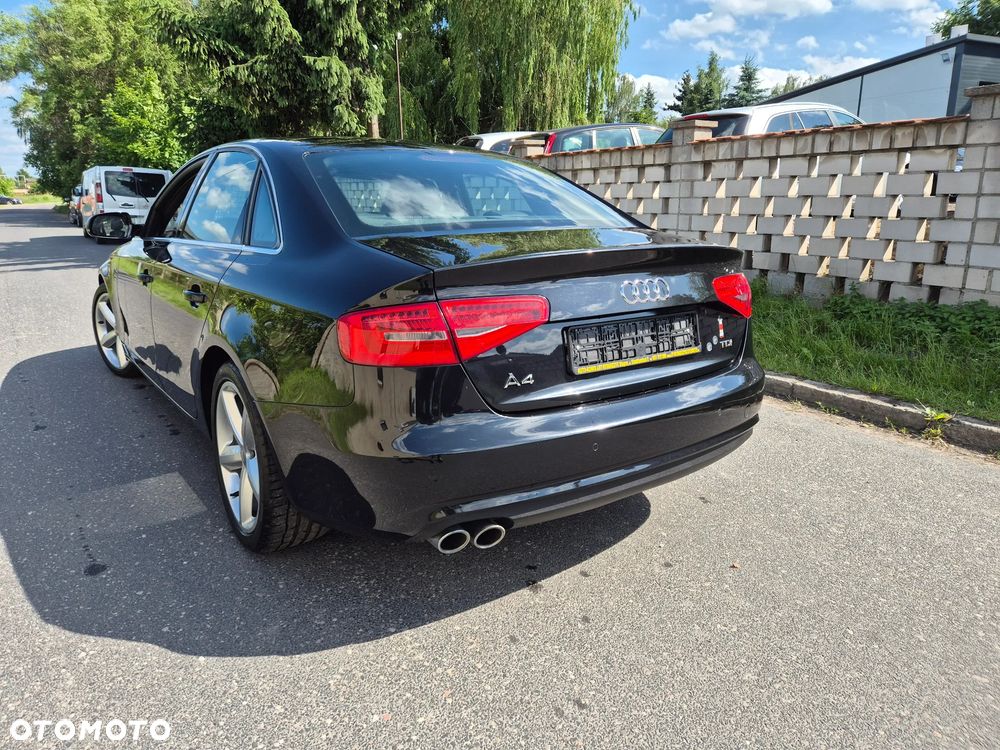 Audi A4 Limousine - 10