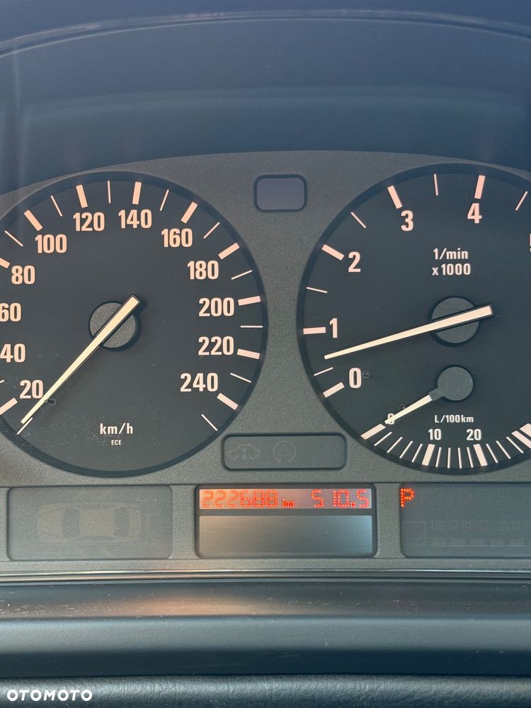 BMW Seria 5 - 12