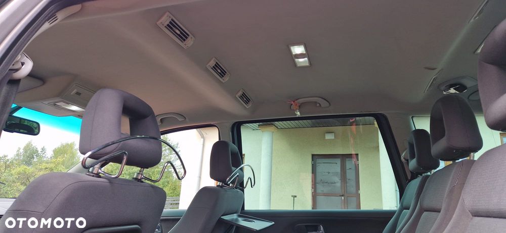Volkswagen Sharan - 13