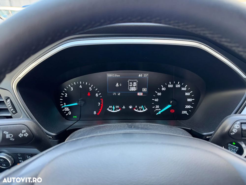 Ford Kuga - 14