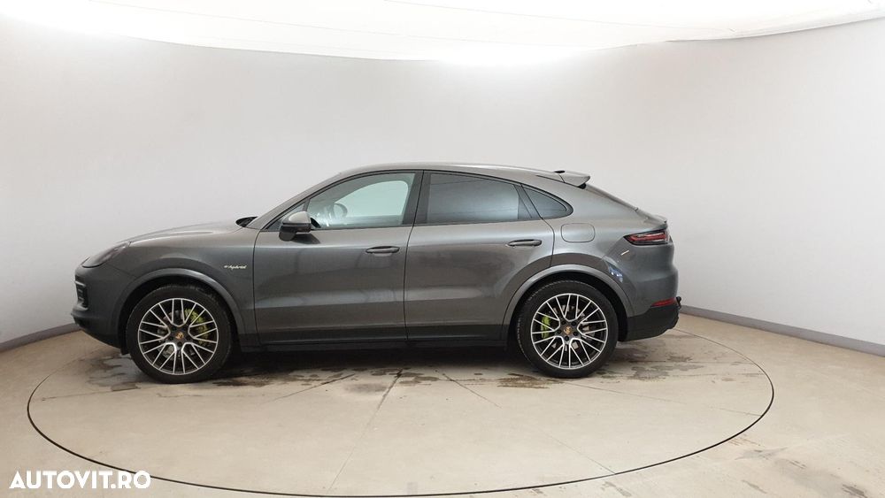 Porsche Cayenne - 8