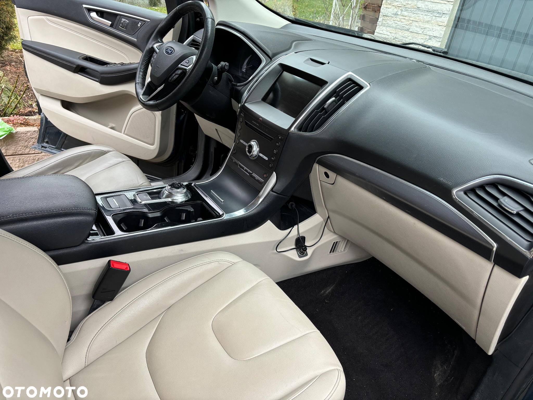 Ford Edge - 16
