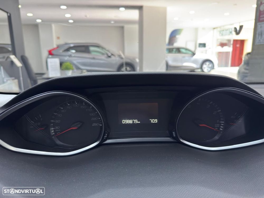 Peugeot 308 1.2 PureTech Style J17 - 15