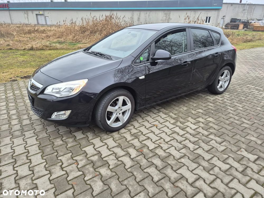 Opel Astra - 2