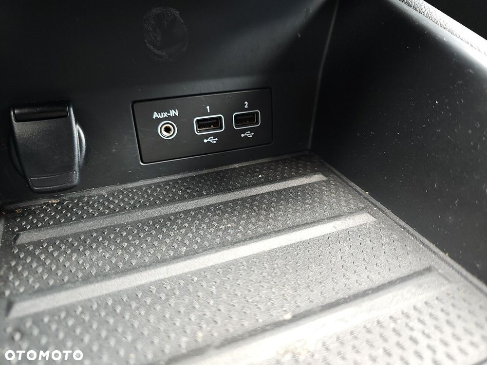 Renault Captur 1.3 TCe Intens EDC - 17