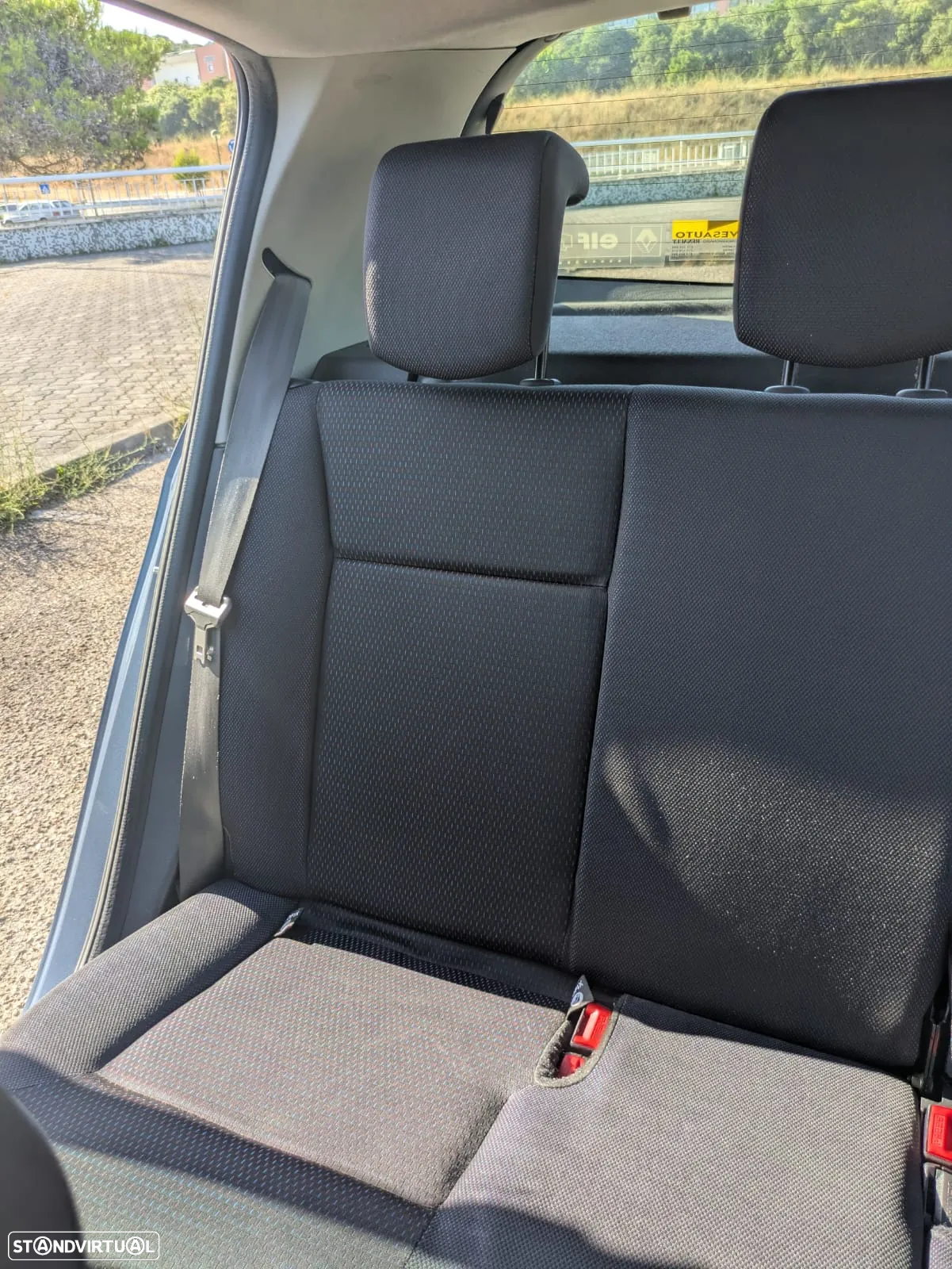 Renault Clio 1.2 16V Confort - 9