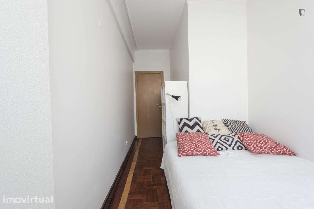 Quarto - localizado em Saldanha Lisbon - Grande imagem: 3/43