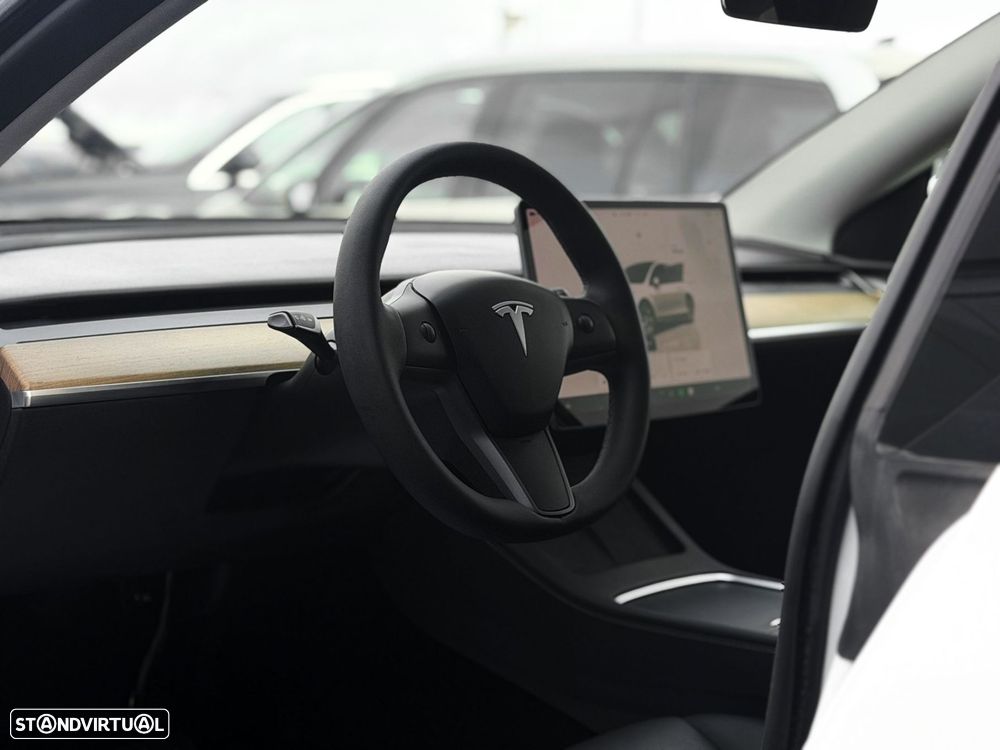Tesla Model Y Tração Traseira - 7
