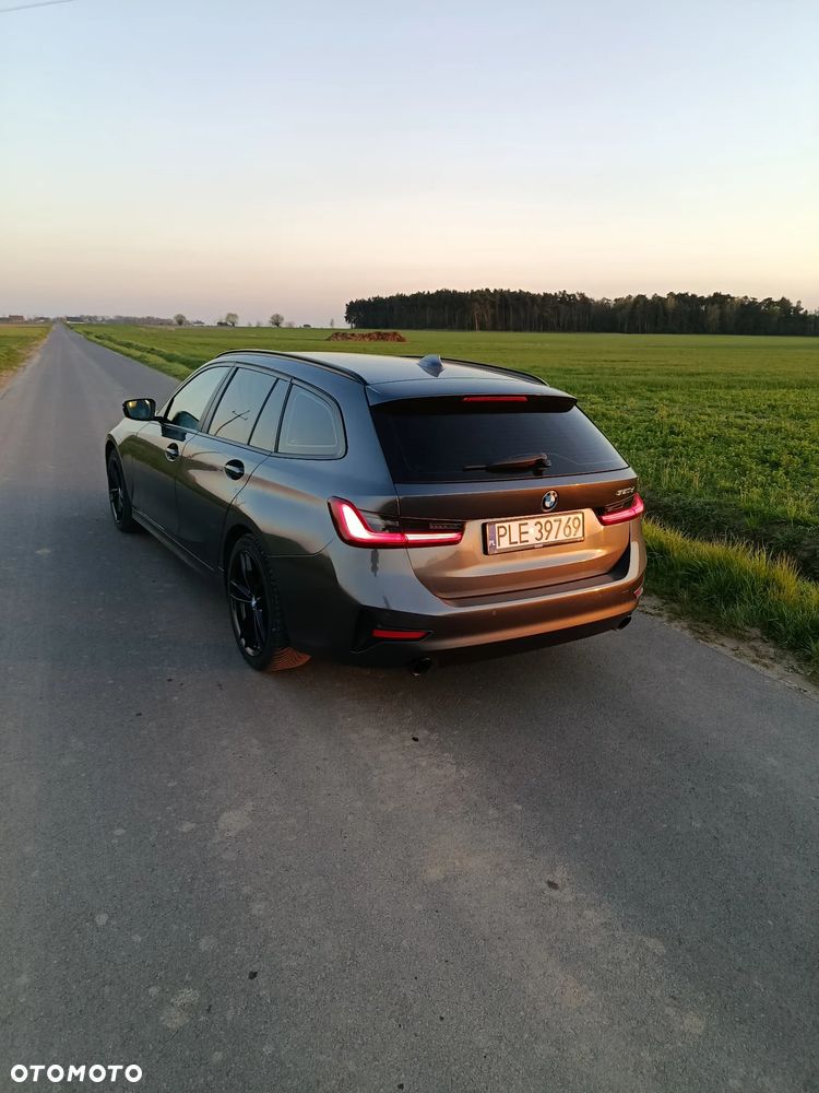 BMW Seria 3 320d - 4