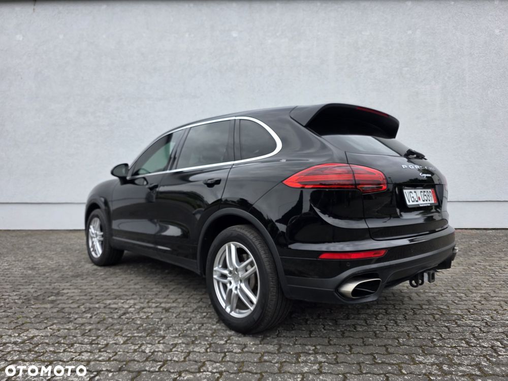 Porsche Cayenne Standard - 5