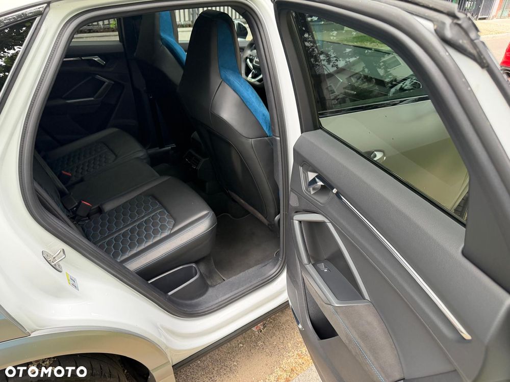 Audi RS Q3 2.5 TFSI quattro S tronic - 21