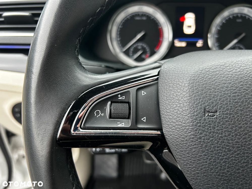 Skoda Superb 1.5 TSI ACT L&K DSG - 19