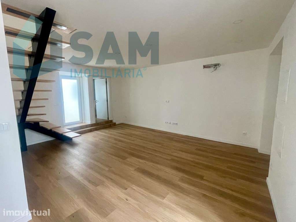 Moradia T2 Moderna e Luminosa - ROLIÇA - Grande imagem: 2/26