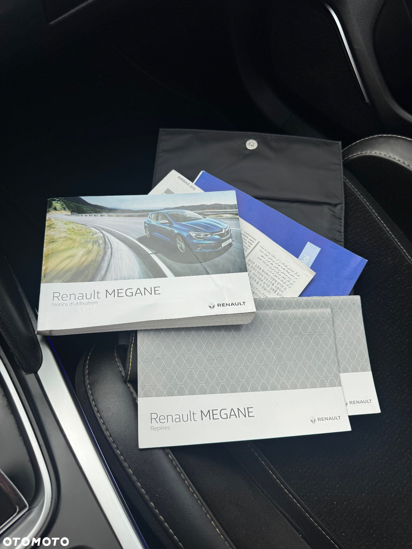 Renault Megane Grandtour ENERGY dCi 110 EDC GT LINE - 23
