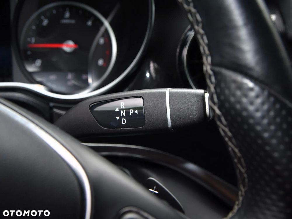 Mercedes-Benz Klasa V 220 d lang 9G-TRONIC - 31