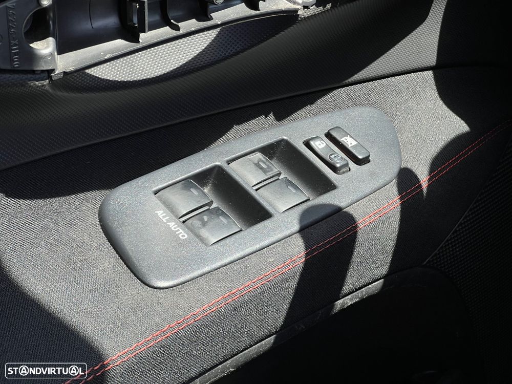 Toyota Auris 1.4 D-4D Sol - 18