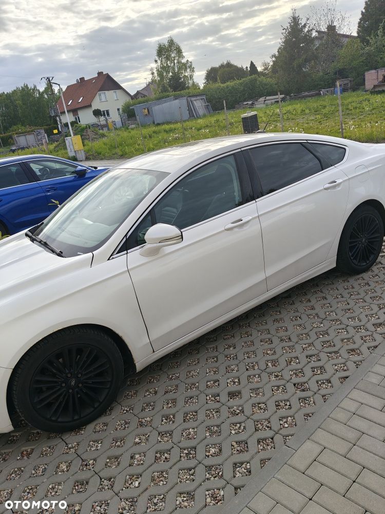 Ford Fusion - 2