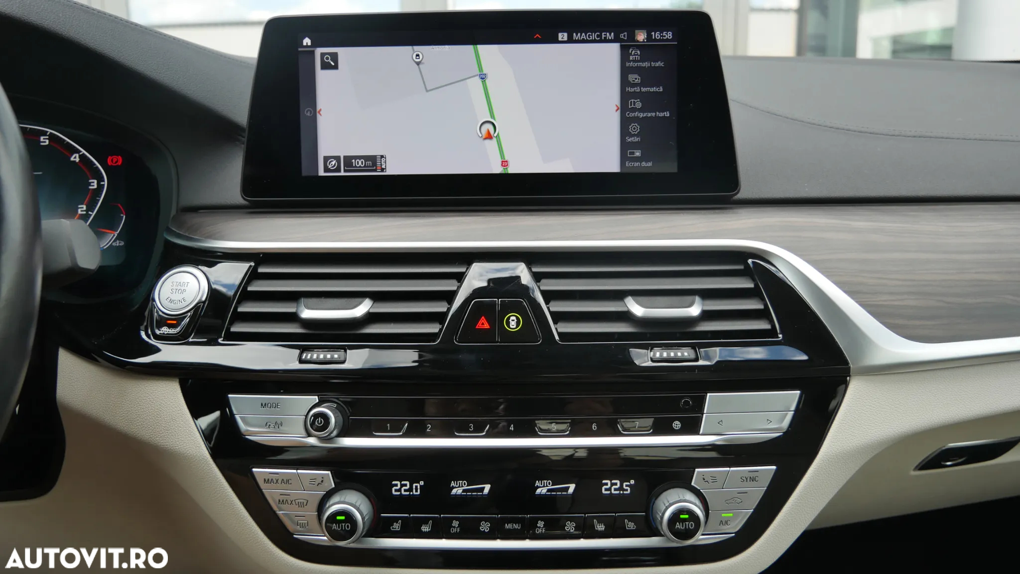 BMW Seria 5 530i Aut. Luxury Line - 23