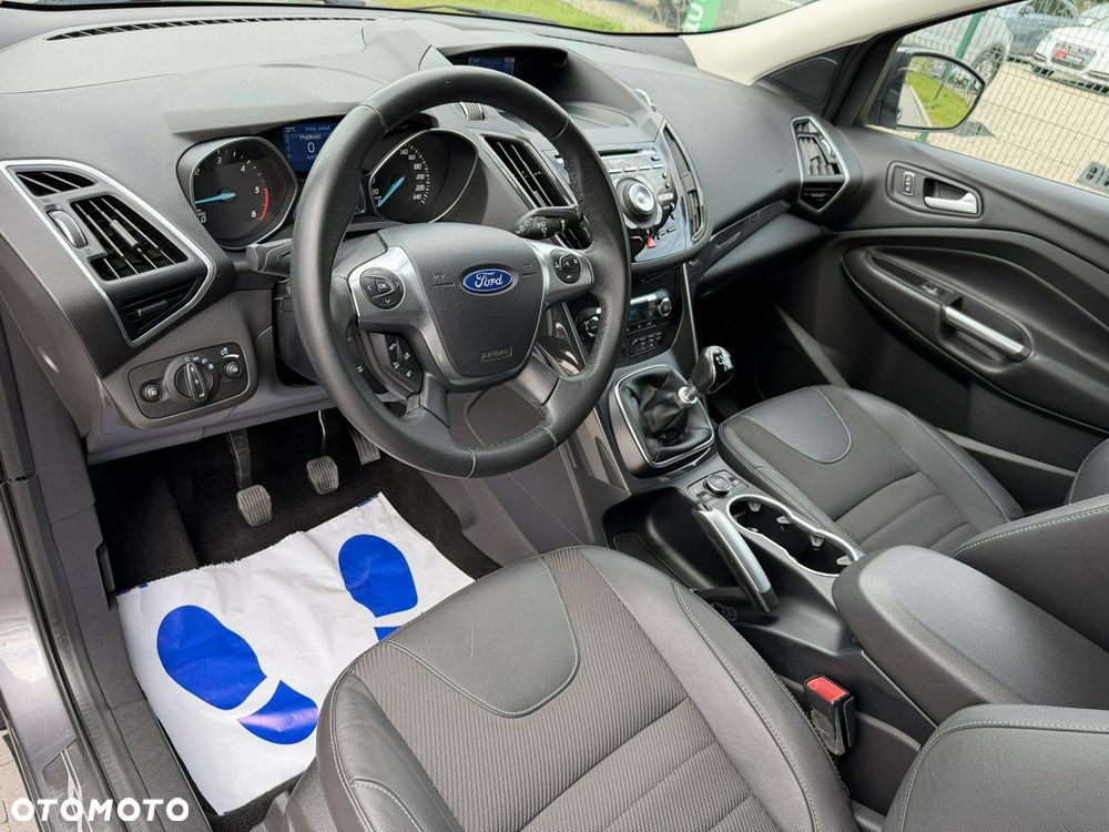 Ford Kuga - 13