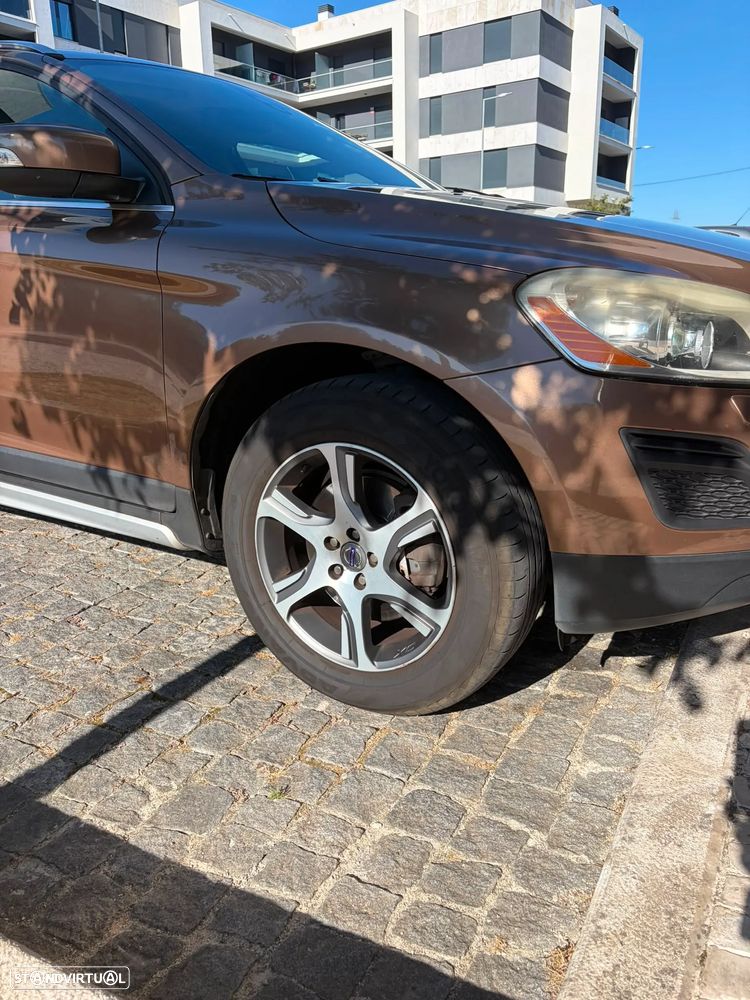 Volvo XC 60 2.0 D3 Drive - 4