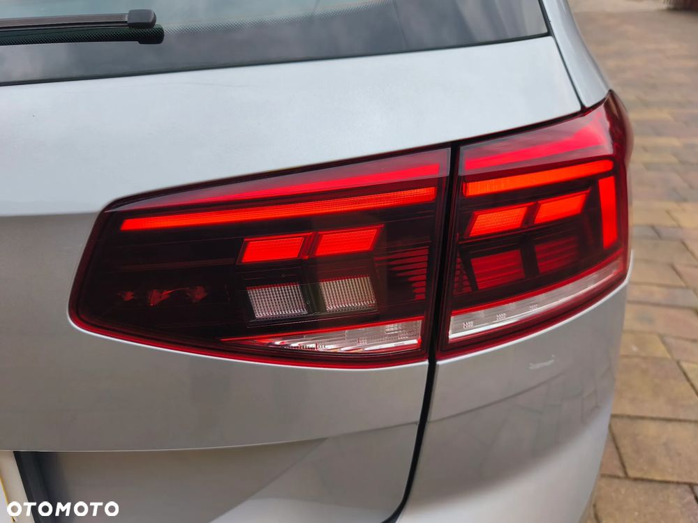 Volkswagen Passat - 23