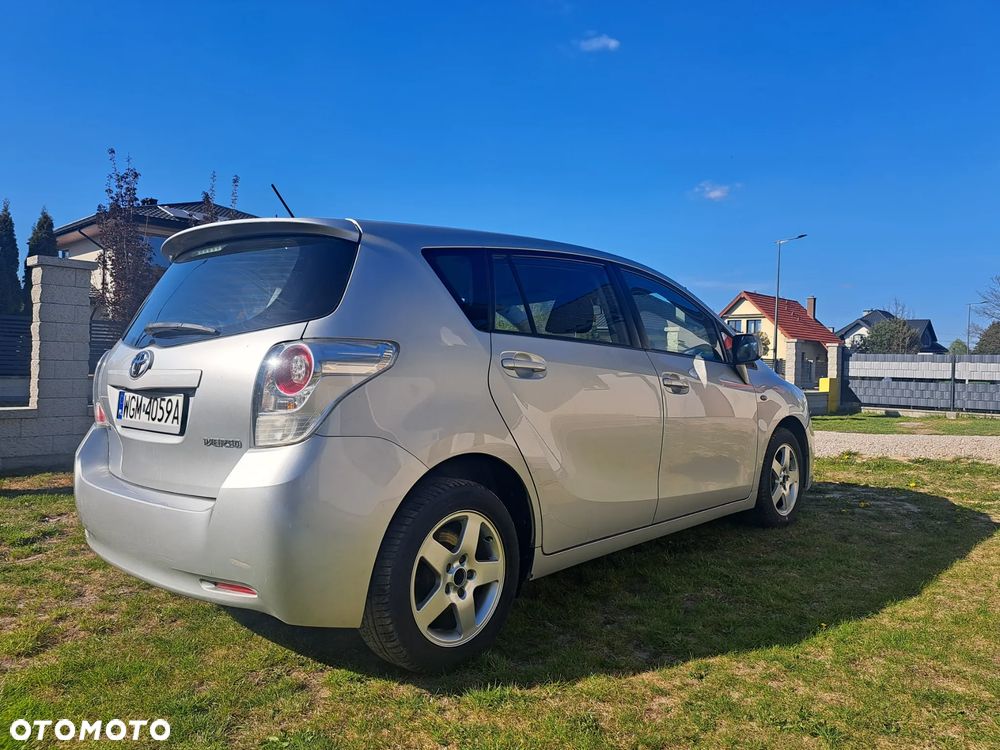 Toyota Verso 2.0 D-4D - 7