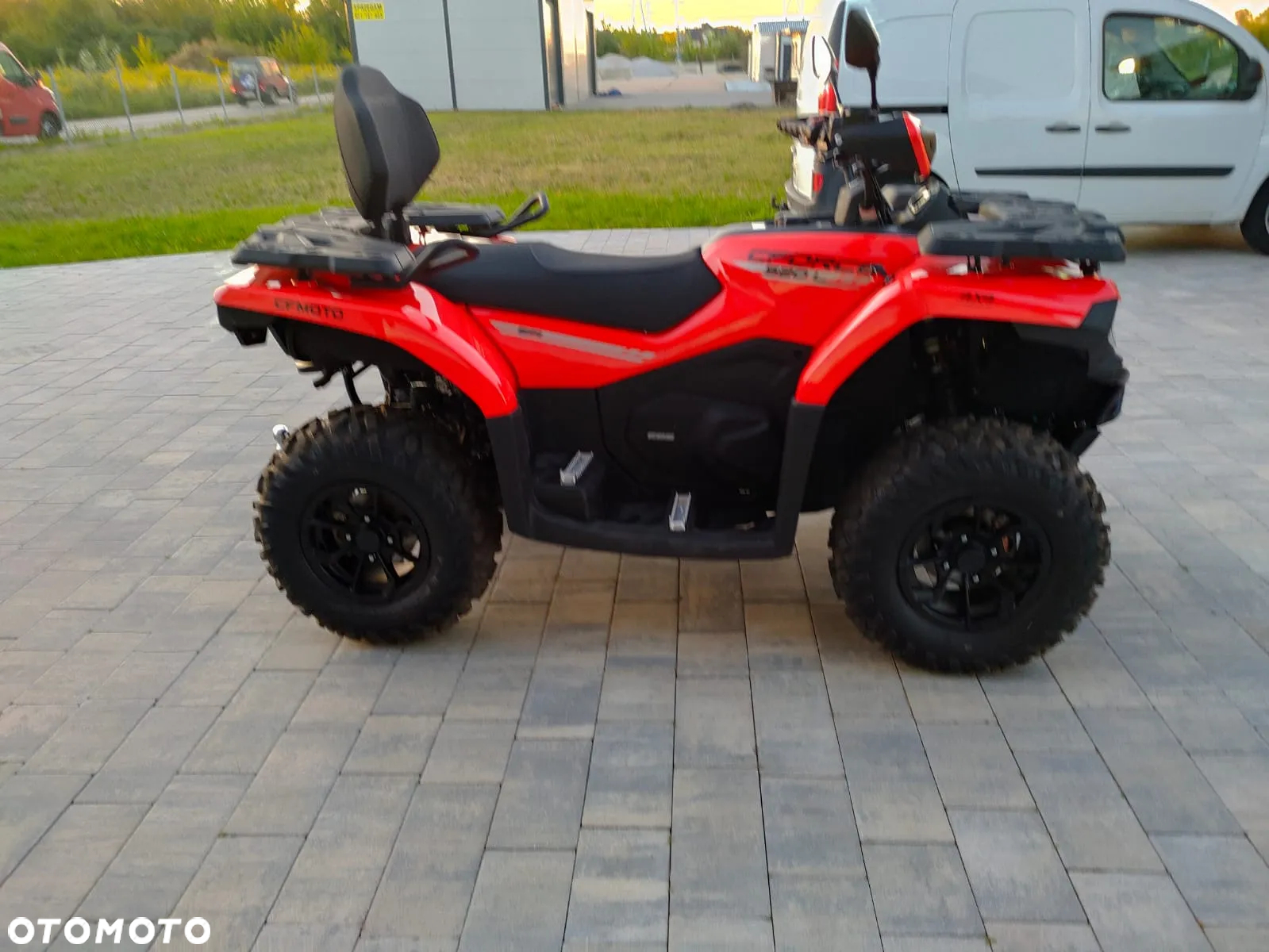 CFMoto CForce - 32