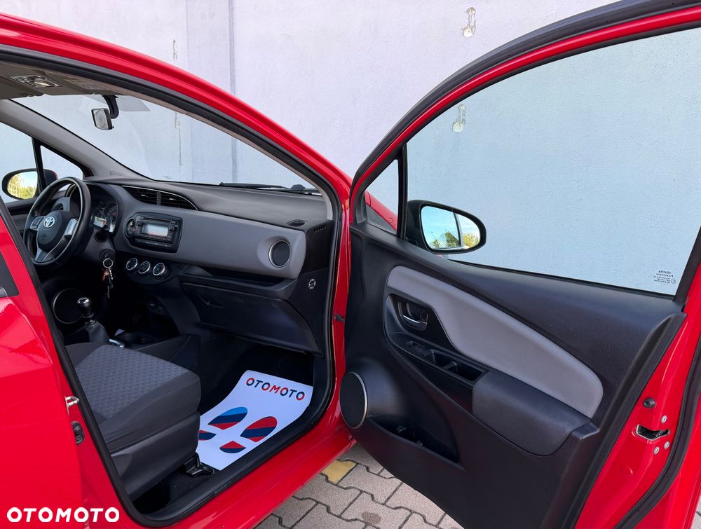 Toyota Yaris 1.33 Life EU6 - 13
