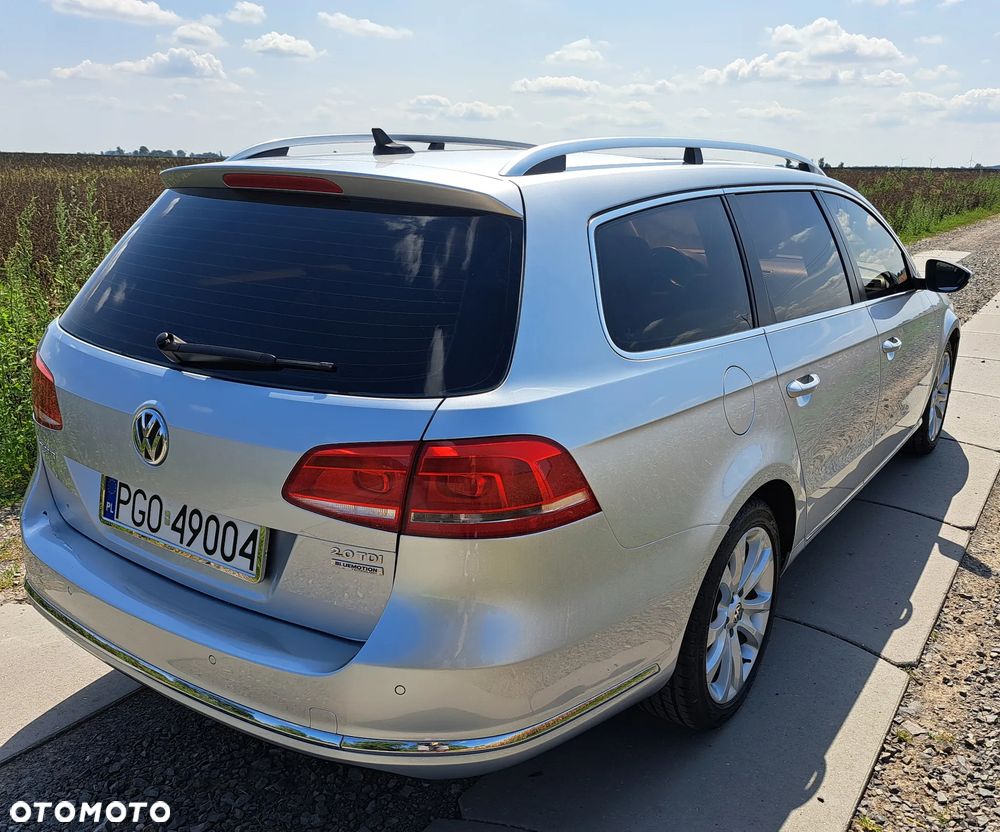Volkswagen Passat 2.0 TDI Comfortline DSG - 6