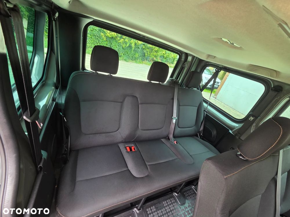 Renault Trafic - 25