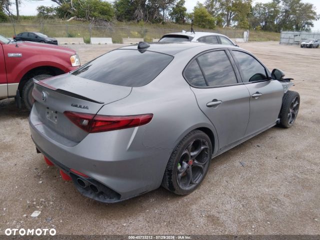 BMW M4 DKG - 35