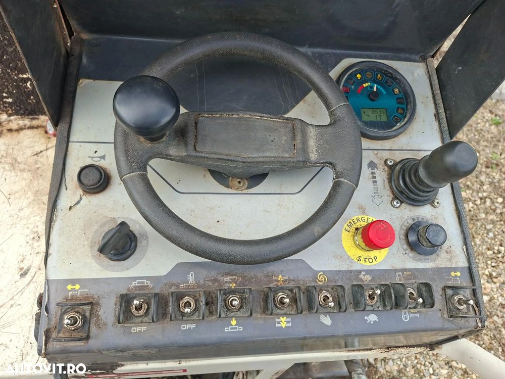 Dynapac F80W FINISOR ASFALT - 24