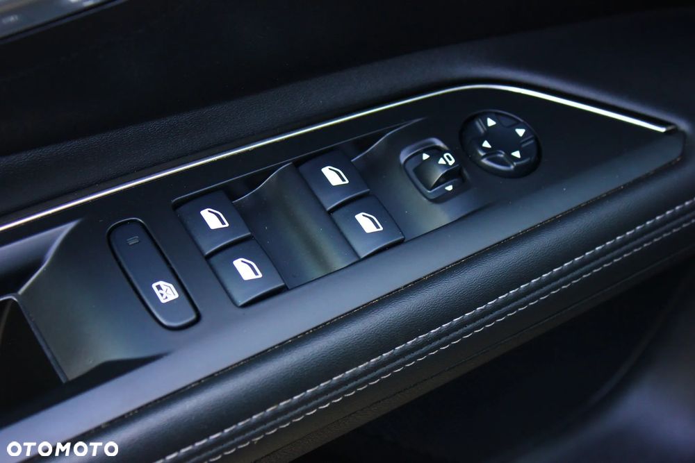 Peugeot 5008 1.5 BlueHDi Allure S&S - 31