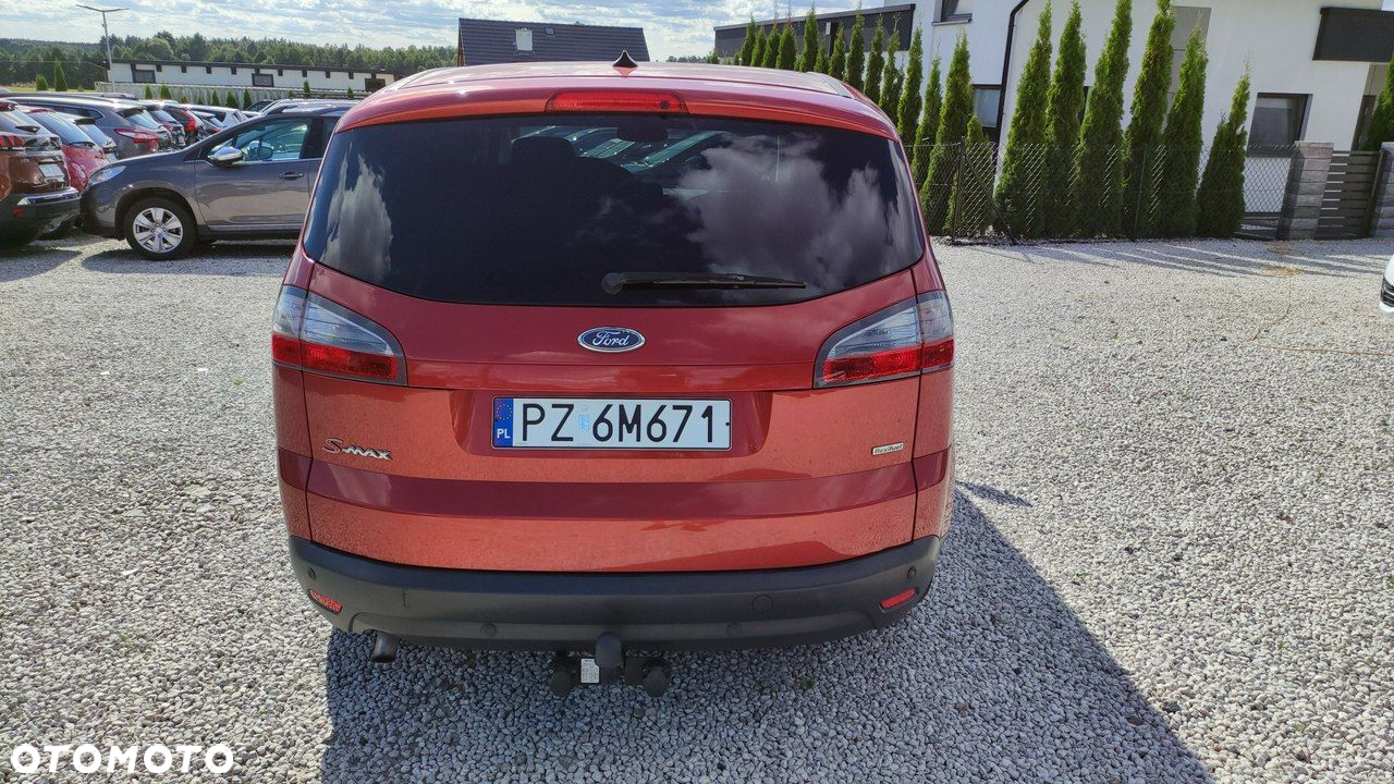 Ford S-Max - 16