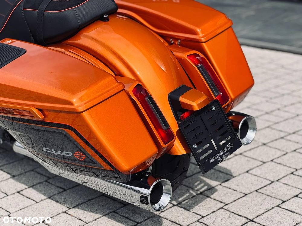 Harley-Davidson CVO Street Glide - 31