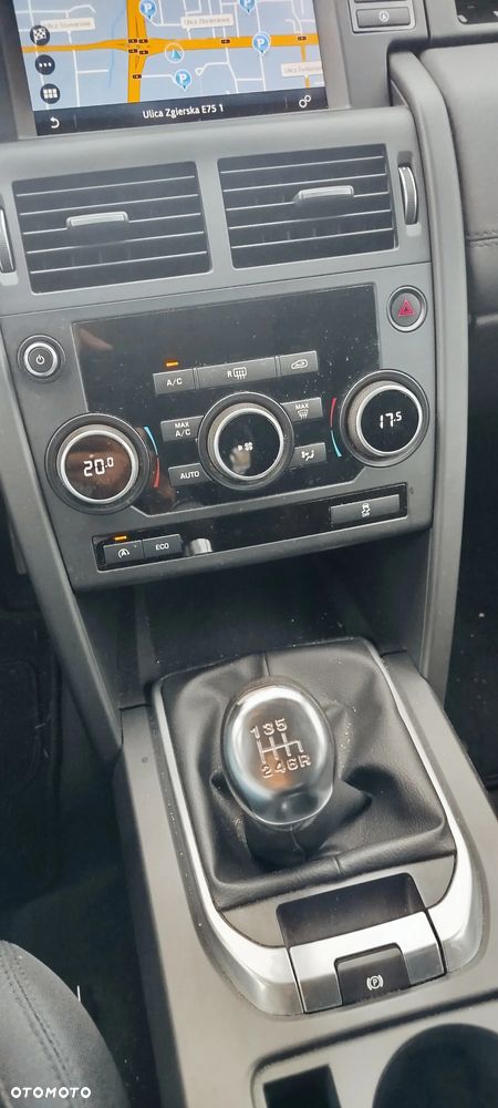 Land Rover Discovery Sport TD4 HSE - 10