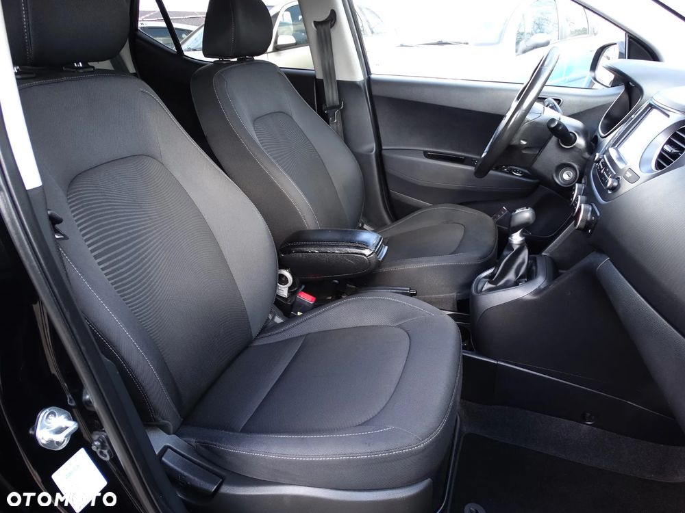 Hyundai i10 1.2 YES!+ - 30