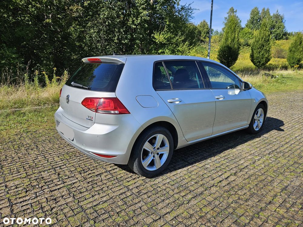 Volkswagen Golf - 4